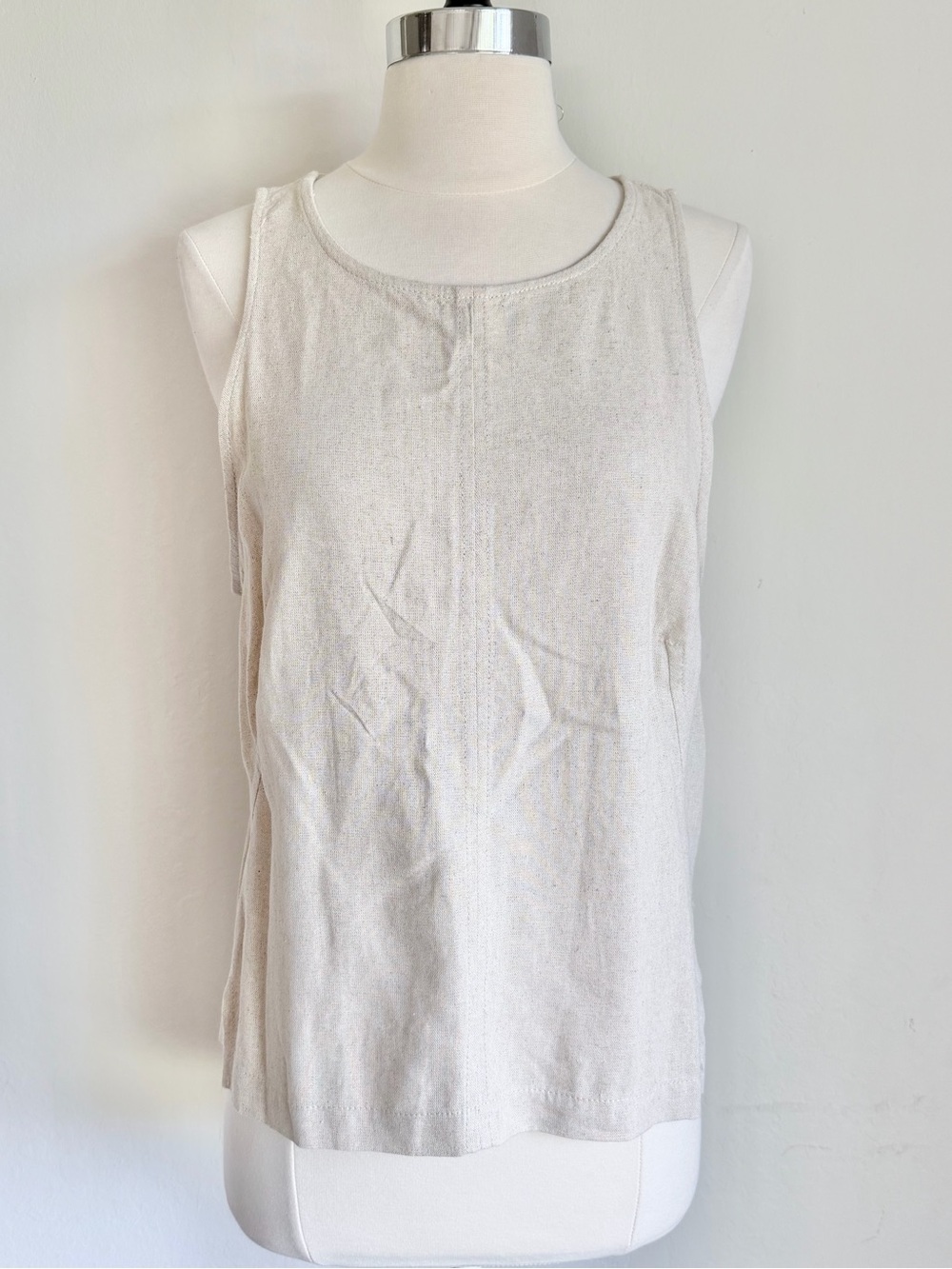 Max Studio Natural Linen Blend Front Seam Crewneck Tank Keyhole Back, Sz S NWT